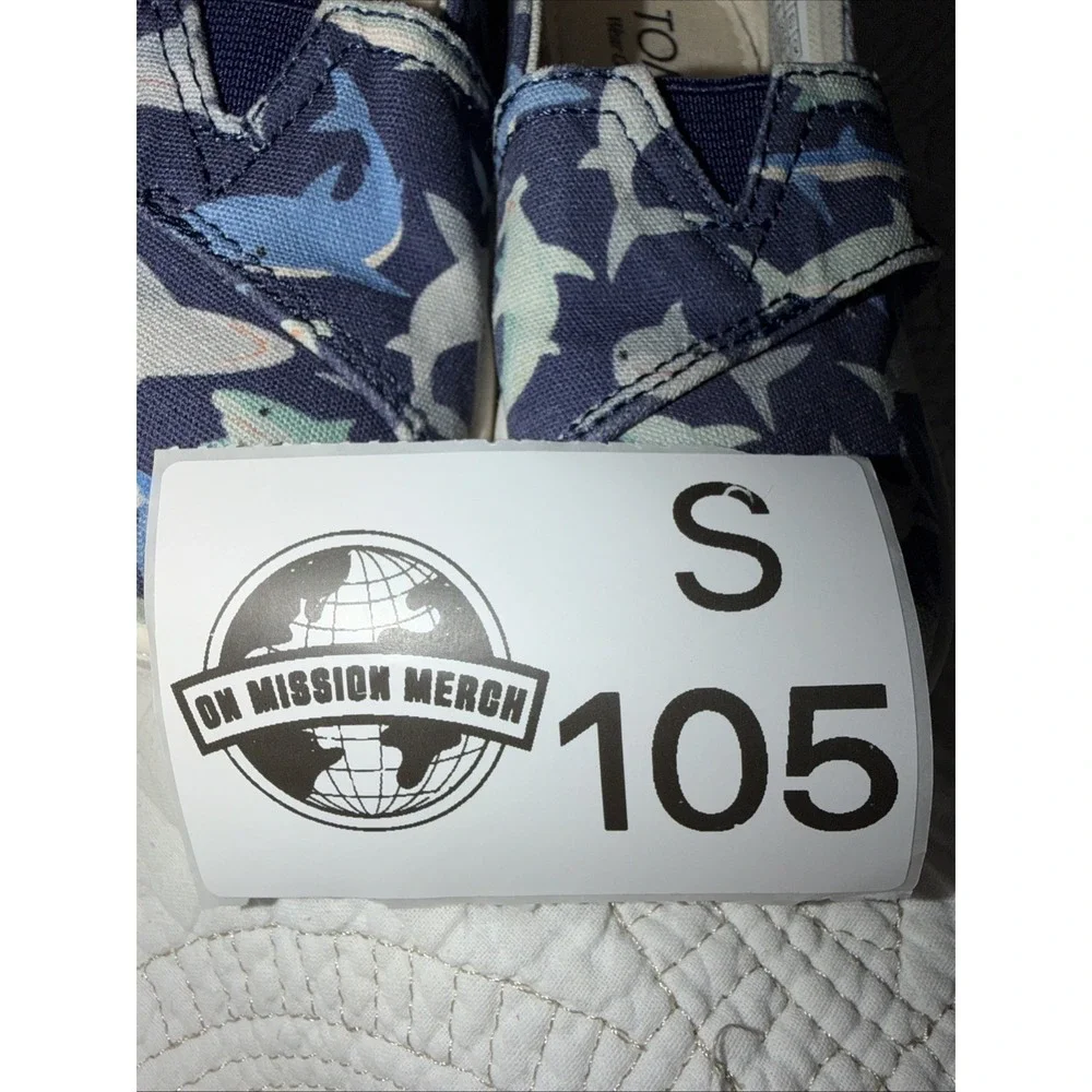 TOMS TODDLER SHARK BELMONT‎ SLIP ON SHOES BLUE DEPTHS SIZE 8 EUC
